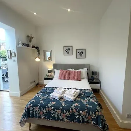 Cute&Cozy Studio Apt In Barons Court London Exterior photo