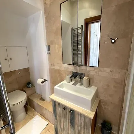 Cute&Cozy Studio Apt In Barons Court London Exterior photo