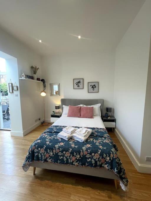 Cute&cozy In Barons Court Appartamento Londra